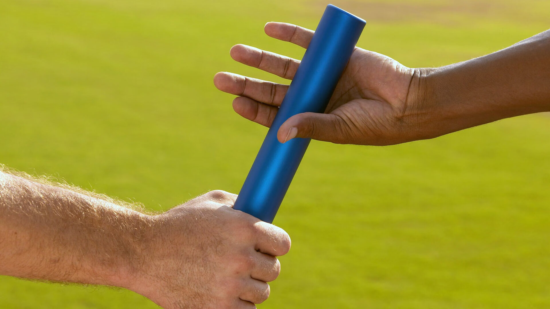 接力战术灵活多变，团队协作紧密，接力队伍