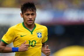 伊朗男篮在亚洲预赛中奋勇冲刺，争夺奥运决赛门票，伊朗男篮落选赛