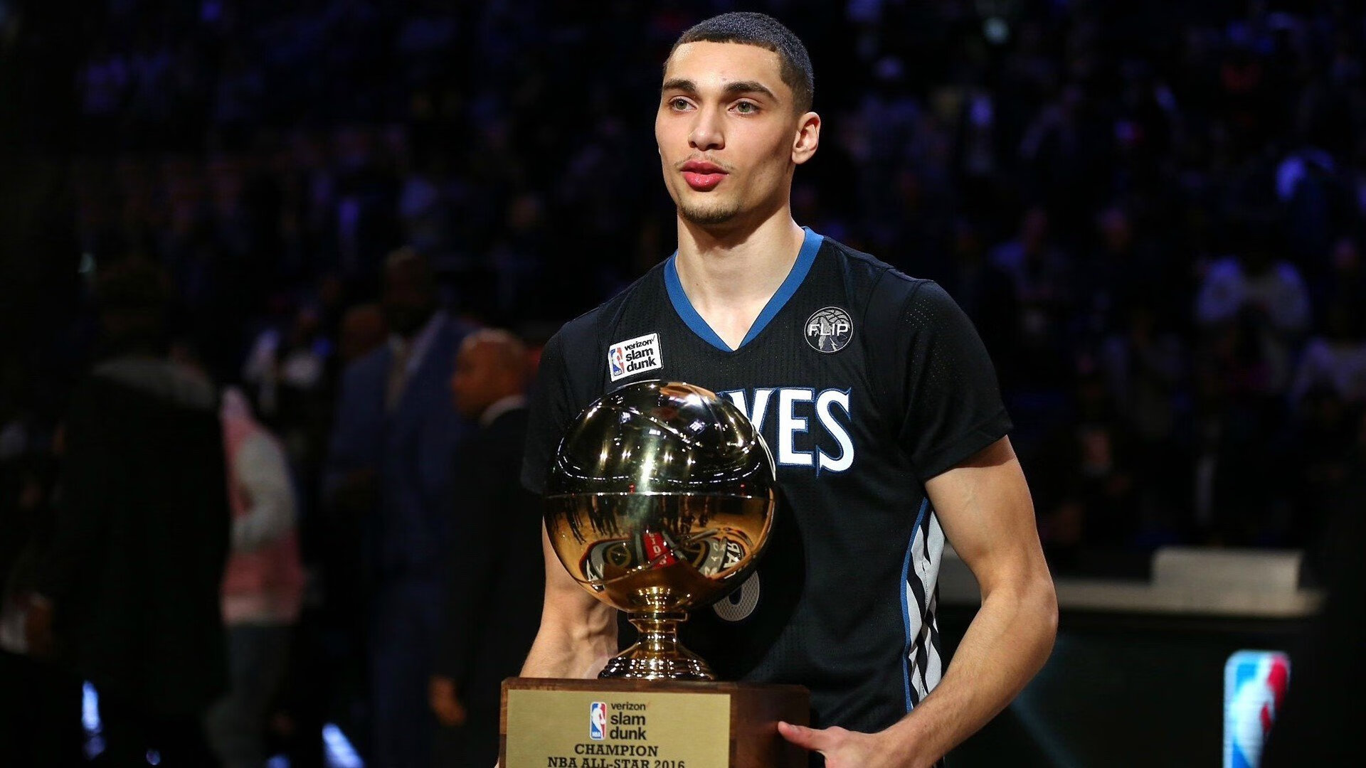 世界杯精彩四射：场上场下激情无限，世界杯精彩过人